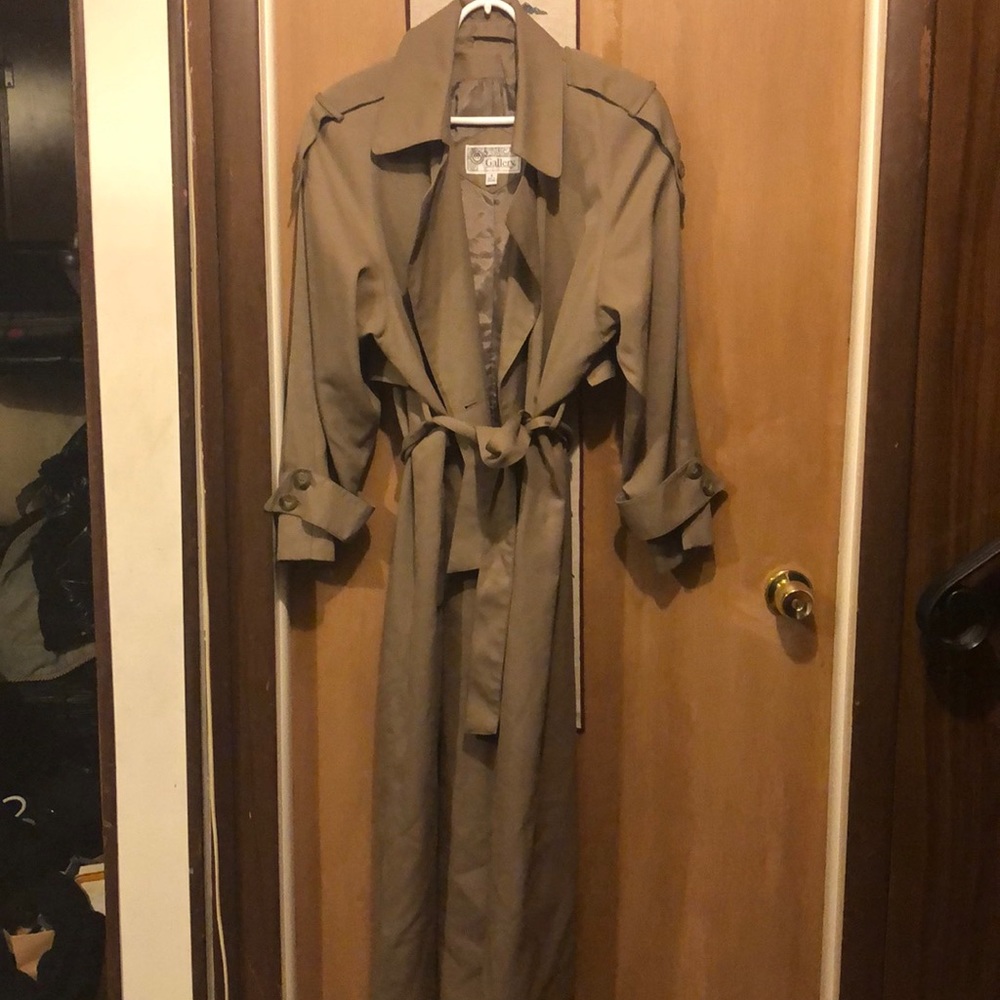 Coat - Picture 2 of 2